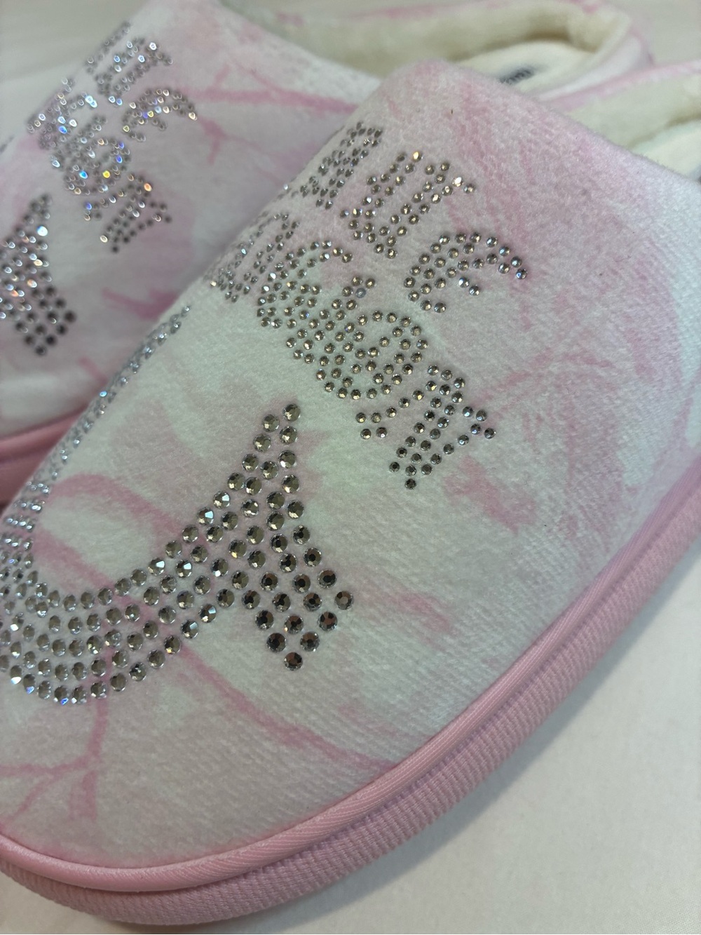 True Religion Pink Jeweled Slide Slippers - Picture 9 of 9